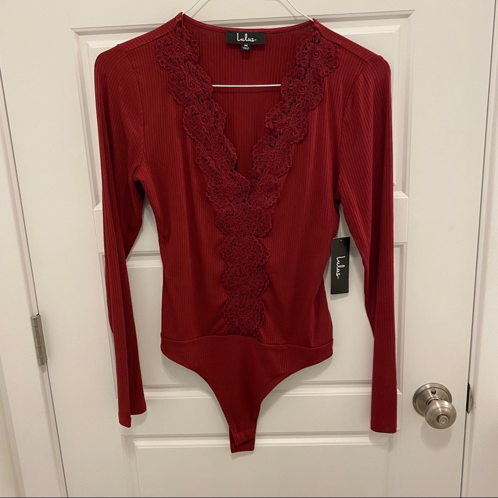 NWOT Lulu’s Bodysuit